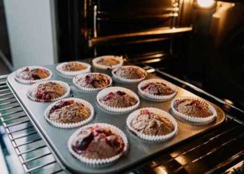 ¿Cómo hacer para que los muffins no se peguen en el papel?