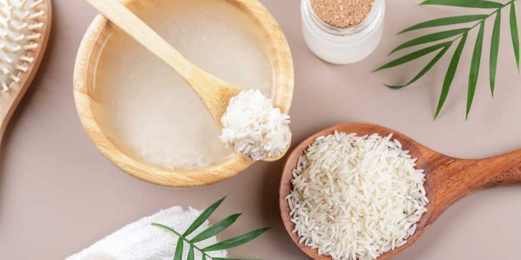 ¿Cómo se hace la crema de arroz para aclarar la piel?