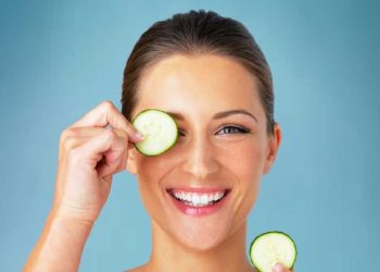 ¿Cómo utilizar el pepino para las arrugas?