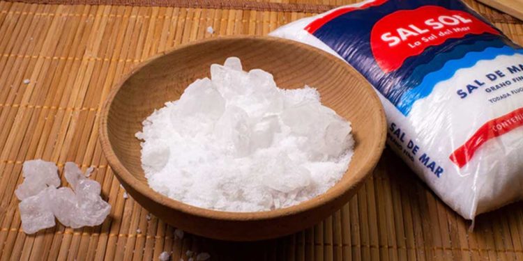 ¿Cuál es la diferencia entre la sal marina y la común?