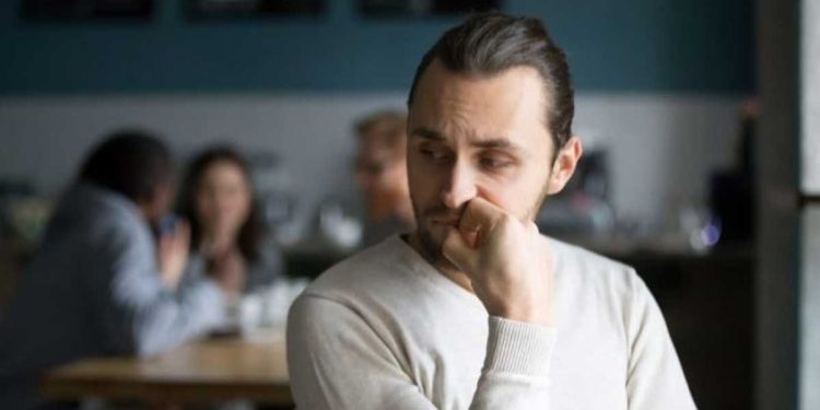 ¿Qué le pasa a la gente que no socializa?