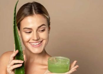 ¿Qué pasa si me dejó el aloe vera en la cara toda la noche?