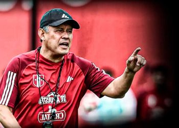 Chau Reynoso, el DT que pondrá en la Élite a la Selección Peruana