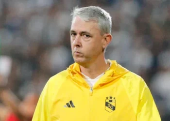 ¿Nunes se va de Cristal? La verdad sobre la posible salida del DT rimense