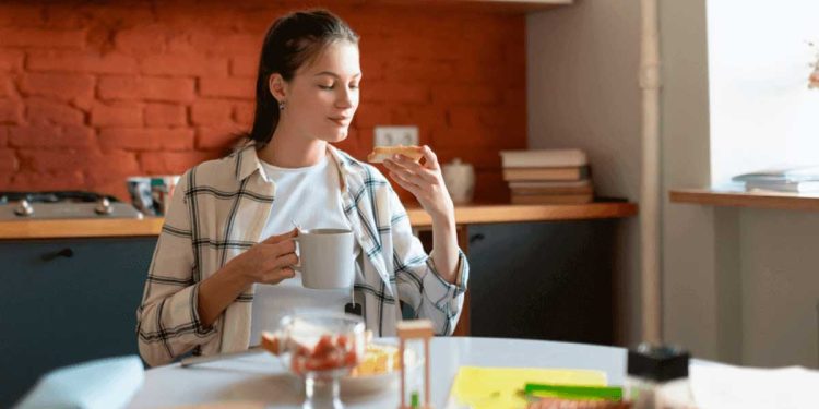 ¿Cómo combatir la gastritis de manera natural?