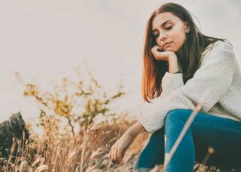 ¿Por qué las mujeres muy bonitas tienen problemas para encontrar pareja estable?