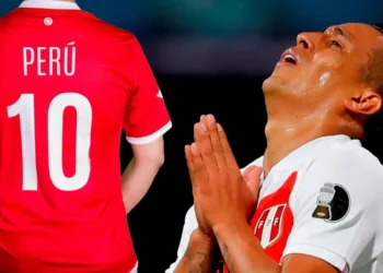 Basta de Cueva, los 2 jugadores que podrían el 10 de la Bicolor de Fossati