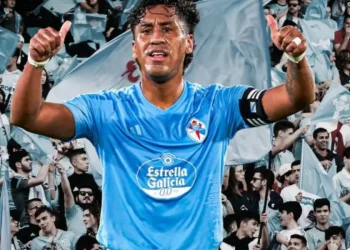 Lo que hacen los hinchas de Celta Vigo para que Renato Tapia se quede en el club