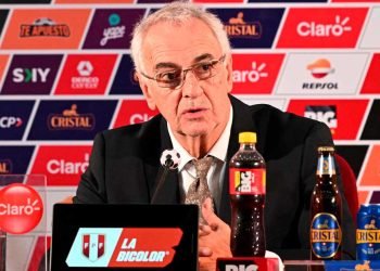 ¿Se olvidará de la línea de 3? Fossati reveló lo que tiene pensado hacer en la Bicolor