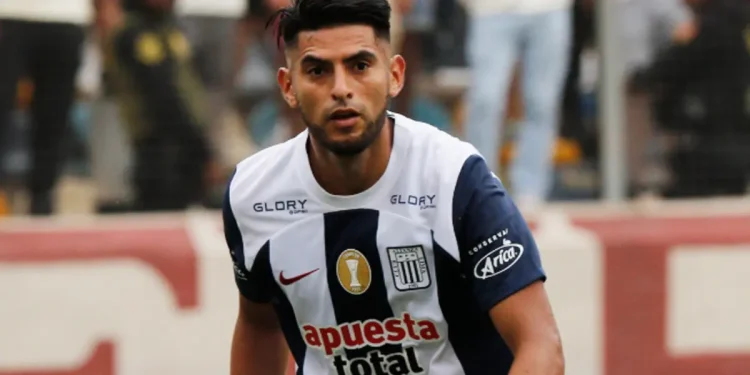 Carlos Zambrano olvida a Alianza Lima y podría vestir este camiseta en la Liga 1