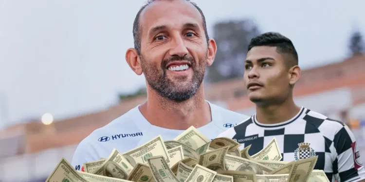 Mientras Barcos gana 20 mil en Alianza, lo que ganaría Jeriel De Santis