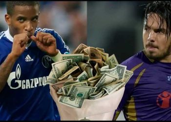Mientras Farfán ganaba 8 millones en Schalke 04, lo que ganaba Vargas en Fiorentina