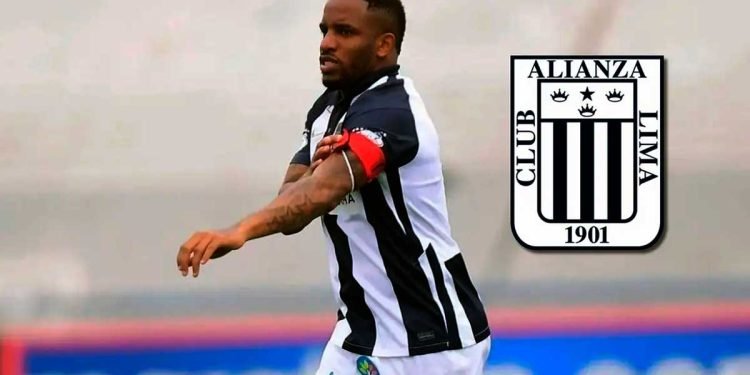 Quiere una despedida a lo grande y la postura de Alianza al pedido de Farfán