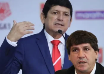 Chau Agustín Lozano, el único que lo podría sacar de la FPF y no es Ferrari