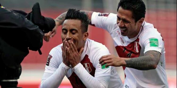 Gianluca Lapadula y el jugador que más admira de la Selección peruana, no es Cueva