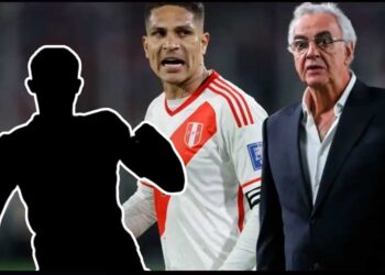 Tiene el doble de goles que Guerrero, juega en Europa, pero ni así Fossati lo llamó