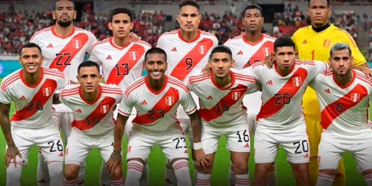 El mejor 11 que podría usar Jorge Fossati para enfrentar a Colombia