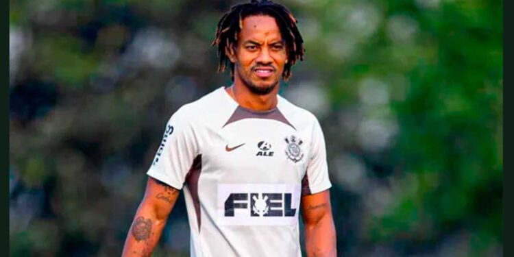 André Carrillo es criticado en Brasil tras debutar como titular con Corinthians: “Necesita mejorar”
