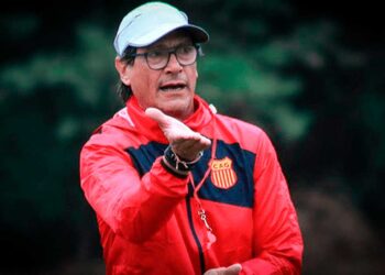 Ángel Comizzo cerca de un acuerdo con histórico club peruano para la temporada 2025