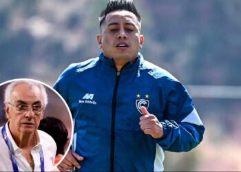 Ni Jorge Fossati se atrevió tanto, Christian Cueva seguirá jugando en la Liga 1