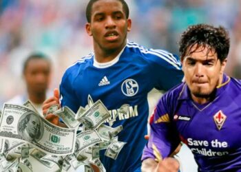 Mientras el ‘Loco’ Vargas ganaba €1,2 millones en Fiorentina, el salario de Farfán en Schalke 04