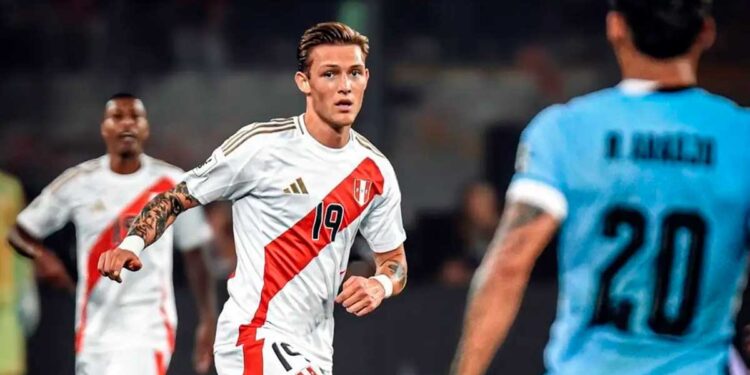 Mira cómo subió el valor de Oliver Sonne después de jugar con Perú en Eliminatorias