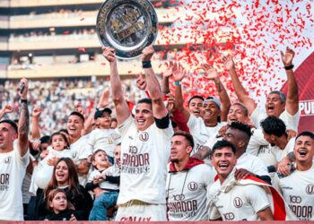 Se consagró campeón con Universitario y ahora brilla en el extranjero haciendo goles