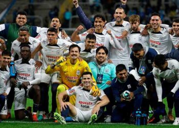 Alianza Lima sueña en grande: “Nadie nos quita la ilusión de llegar a la final”, afirma Franco Navarro