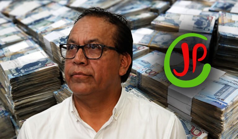 Chats involucran a Roberto Sánchez en presunto recorte del 40% del sueldo a exasesora parlamentaria