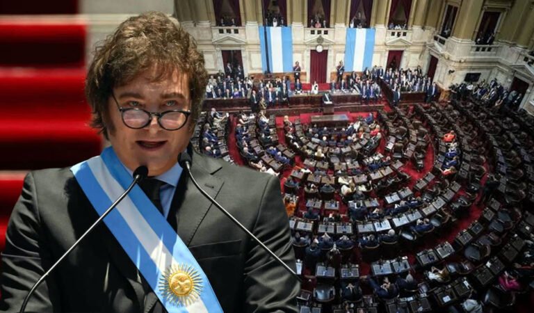 Milei propone dejar sin sueldo a políticos si Argentina vuelve a registrar déficit fiscal